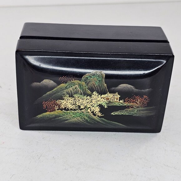 Lacquered Japanese Style Decorative Box With Landscape Design & Removable Lid - Picture 11 of 11
